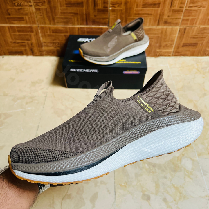 Skechers Pro Max V1 - HyperBurst