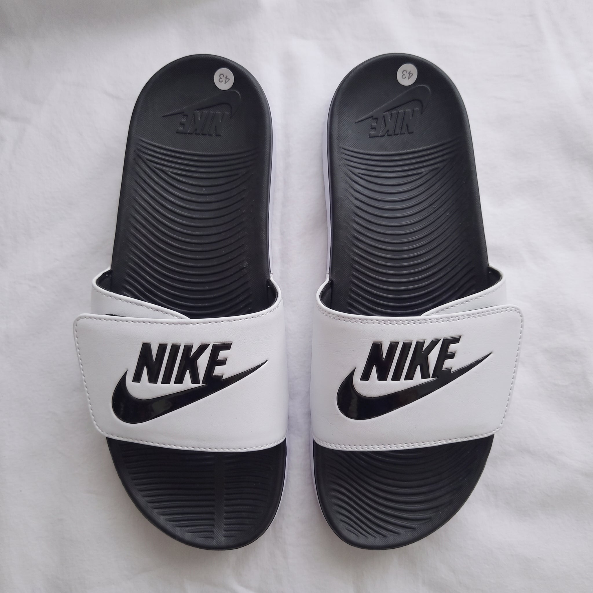 Nk Comfortable Slippers 502 - White