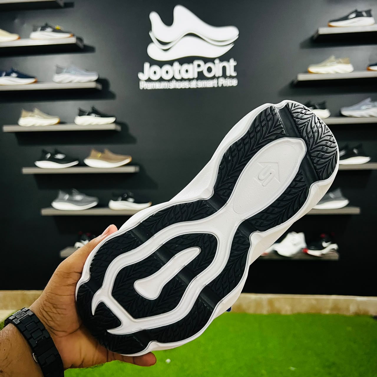 Skechers Pro Carbon Infused V3 - Black