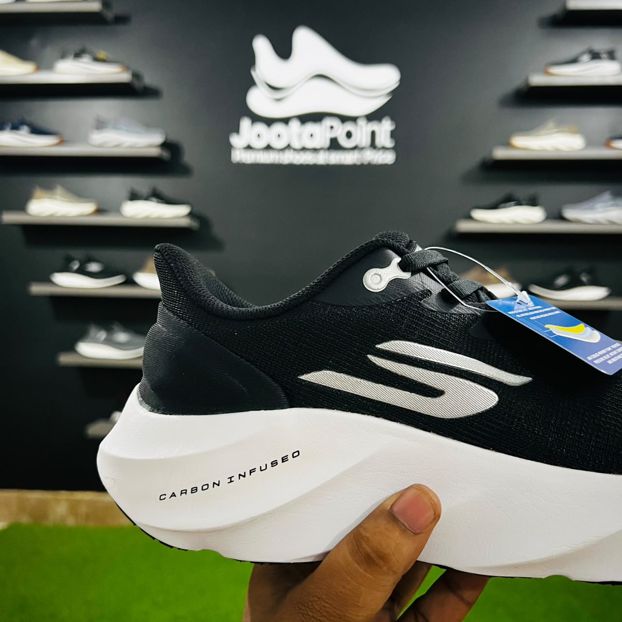 Skechers Pro Carbon Infused V3 - Black