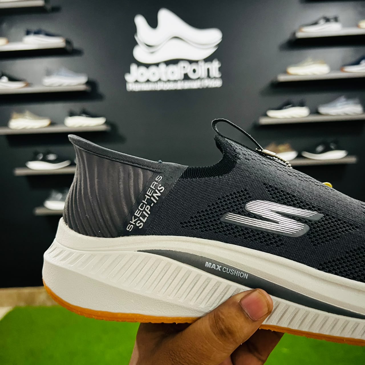 Skechers Pro Max Cushion V2 - Grey